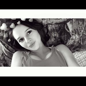 Meet your Posher, Jancey